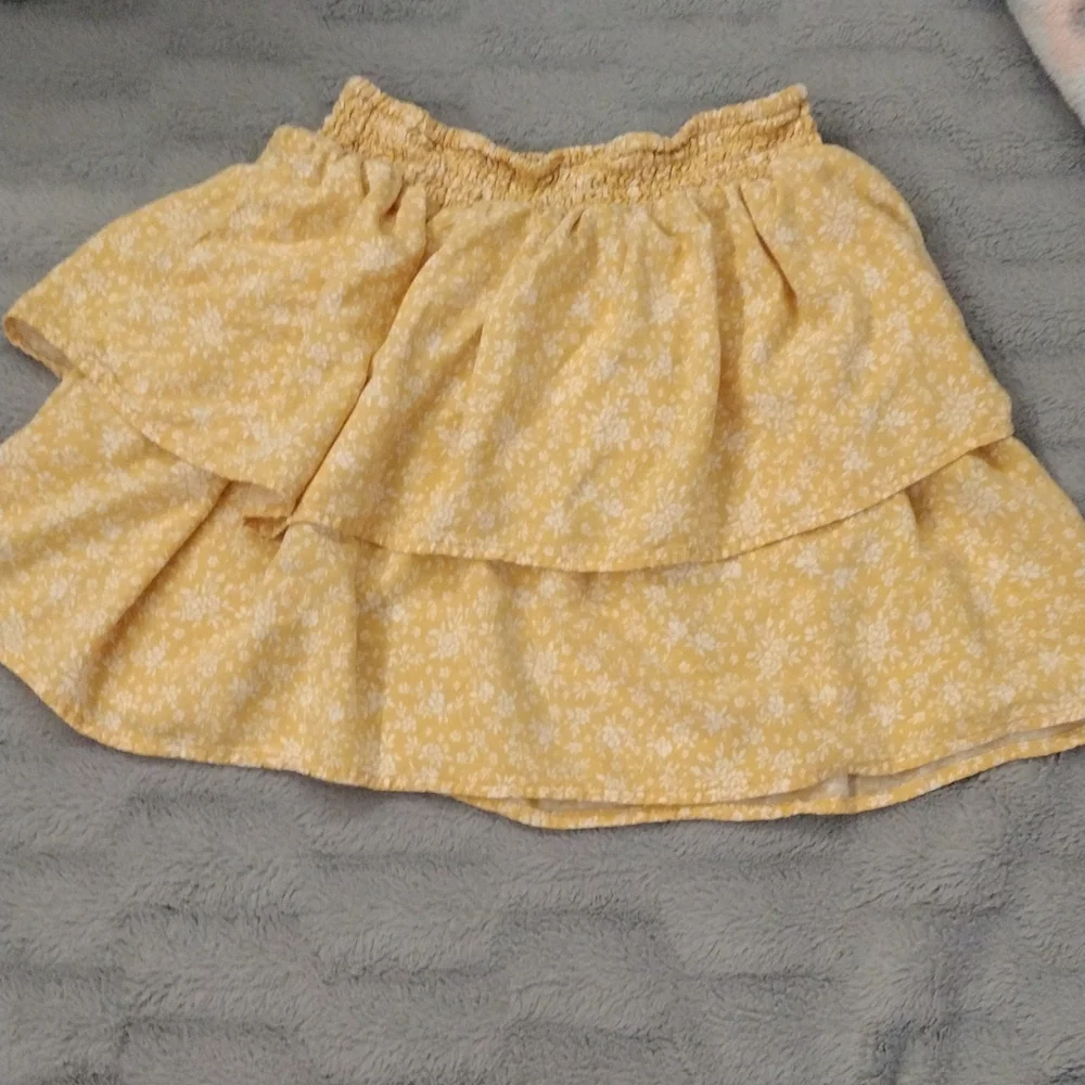 Size large yellow and floral nobo skirt - Picture 1 of 2